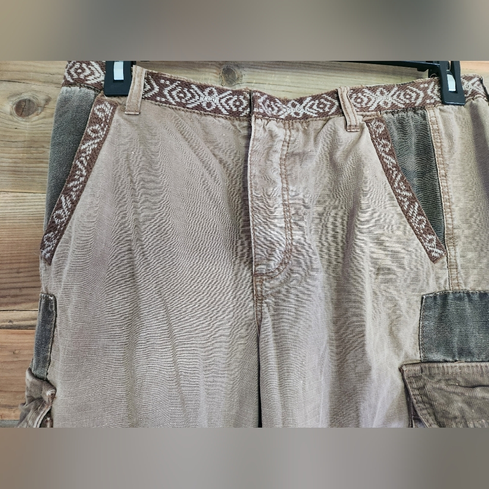 Free People Embroidered Brown Women Cargo Pants Size 30 - Picture 2 of 3